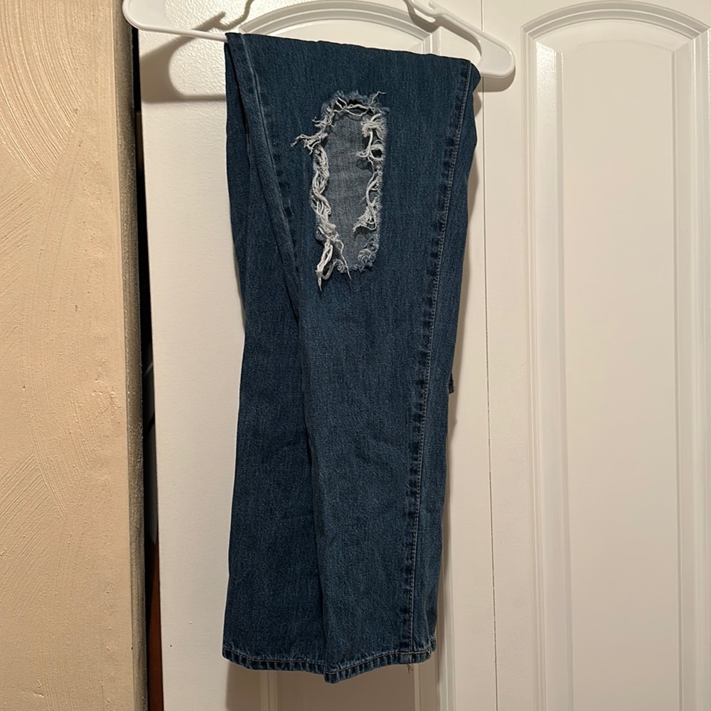 Forever 21 grated blue jeans